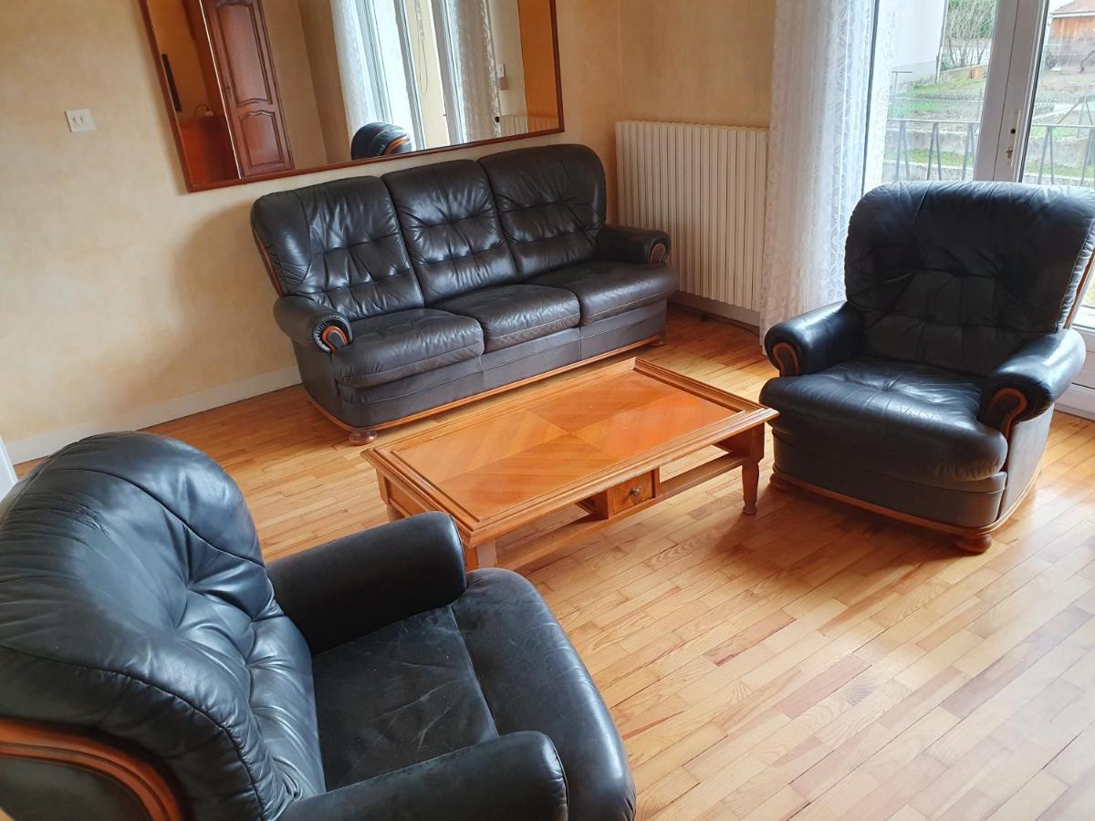 La Bourzede F3 Apartment Langeac Bagian luar foto